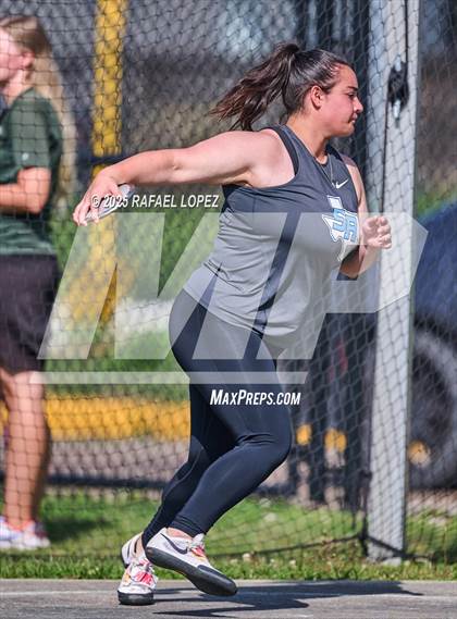Thumbnail 1 in Panther Relays (Discus) photogallery.
