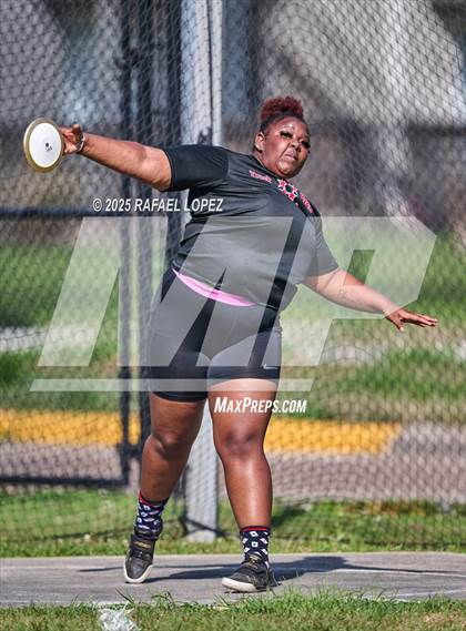 Thumbnail 3 in Panther Relays (Discus) photogallery.