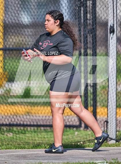 Thumbnail 1 in Panther Relays (Discus) photogallery.