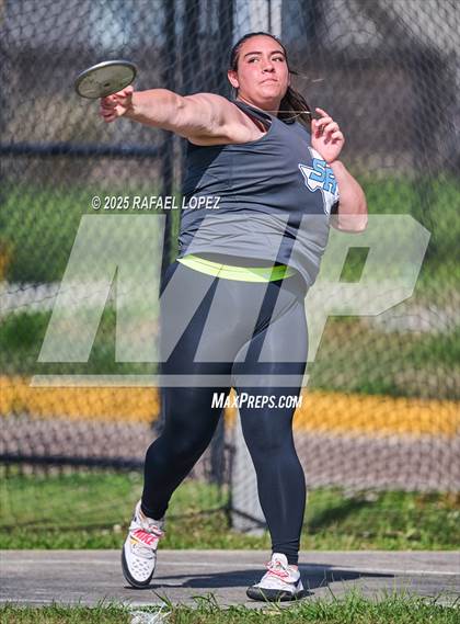 Thumbnail 2 in Panther Relays (Discus) photogallery.
