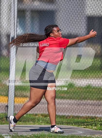 Thumbnail 3 in Panther Relays (Discus) photogallery.