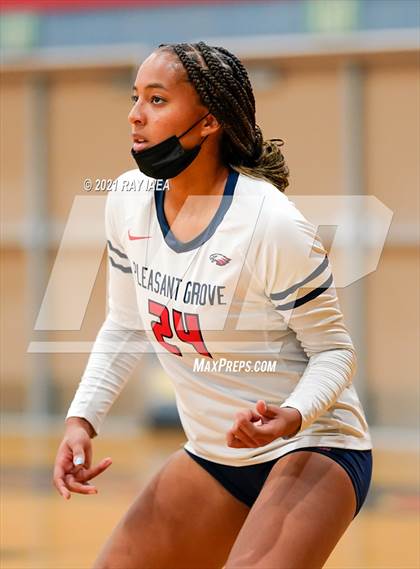 Thumbnail 3 in Valley Christian @ Pleasant Grove (CIF State D2 Playoffs) photogallery.