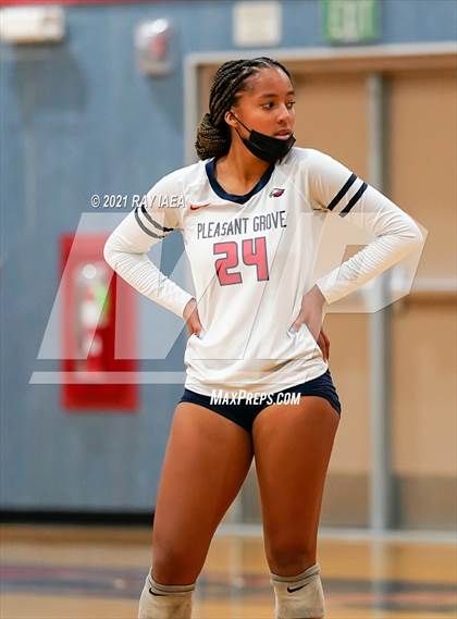 Thumbnail 3 in Valley Christian @ Pleasant Grove (CIF State D2 Playoffs) photogallery.