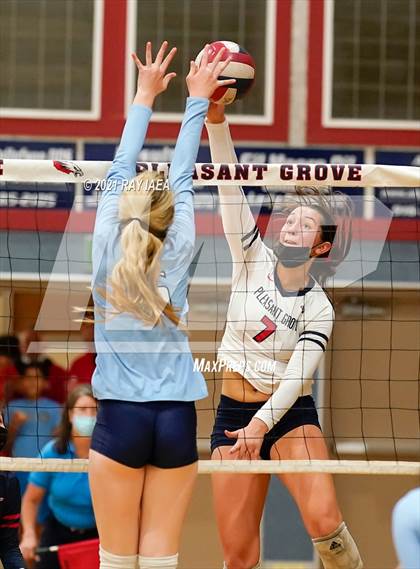 Thumbnail 2 in Valley Christian @ Pleasant Grove (CIF State D2 Playoffs) photogallery.
