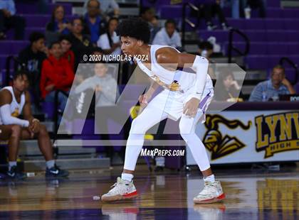 Thumbnail 3 in Dominguez vs. Lynwood photogallery.