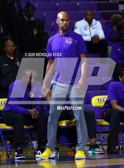 Thumbnail 1 in Dominguez vs. Lynwood photogallery.