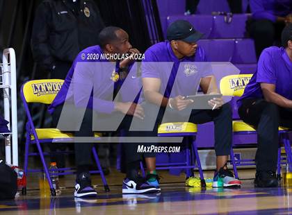 Thumbnail 3 in Dominguez vs. Lynwood photogallery.