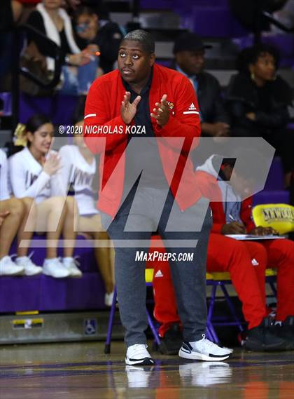Thumbnail 2 in Dominguez vs. Lynwood photogallery.