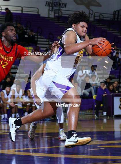 Thumbnail 2 in Dominguez vs. Lynwood photogallery.