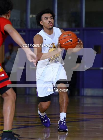 Thumbnail 2 in Dominguez vs. Lynwood photogallery.