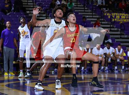 Thumbnail 2 in Dominguez vs. Lynwood photogallery.