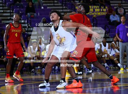 Thumbnail 2 in Dominguez vs. Lynwood photogallery.