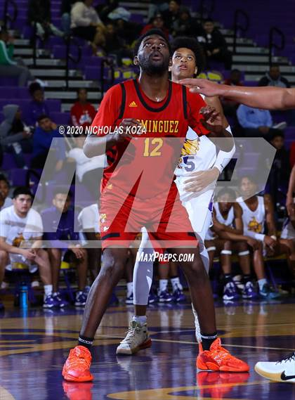 Thumbnail 2 in Dominguez vs. Lynwood photogallery.