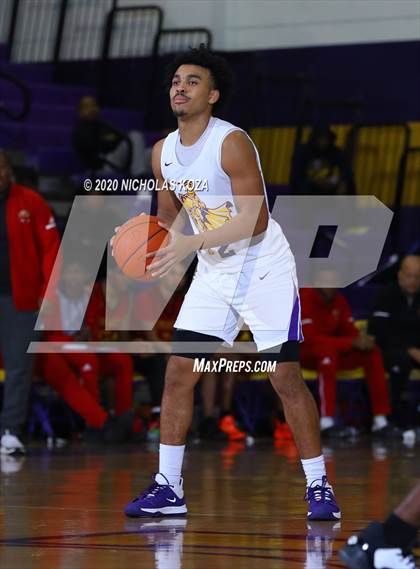 Thumbnail 3 in Dominguez vs. Lynwood photogallery.