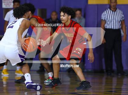 Thumbnail 3 in Dominguez vs. Lynwood photogallery.