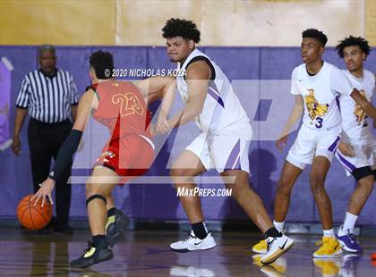 Thumbnail 1 in Dominguez vs. Lynwood photogallery.