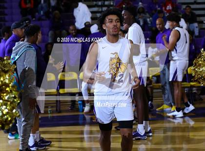 Thumbnail 2 in Dominguez vs. Lynwood photogallery.