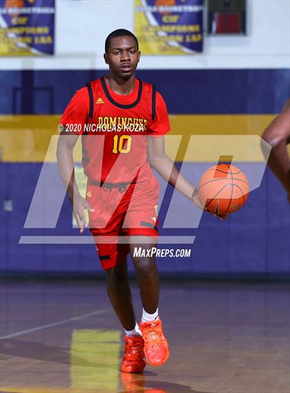 Thumbnail 3 in Dominguez vs. Lynwood photogallery.
