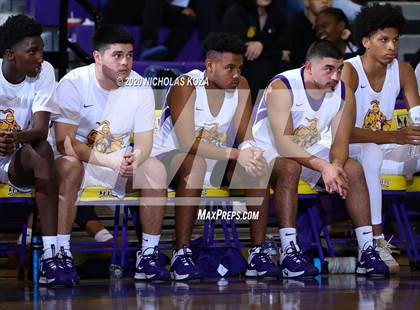 Thumbnail 3 in Dominguez vs. Lynwood photogallery.