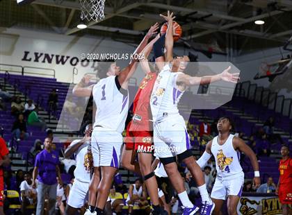 Thumbnail 1 in Dominguez vs. Lynwood photogallery.