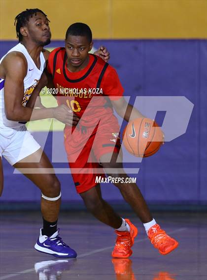 Thumbnail 2 in Dominguez vs. Lynwood photogallery.