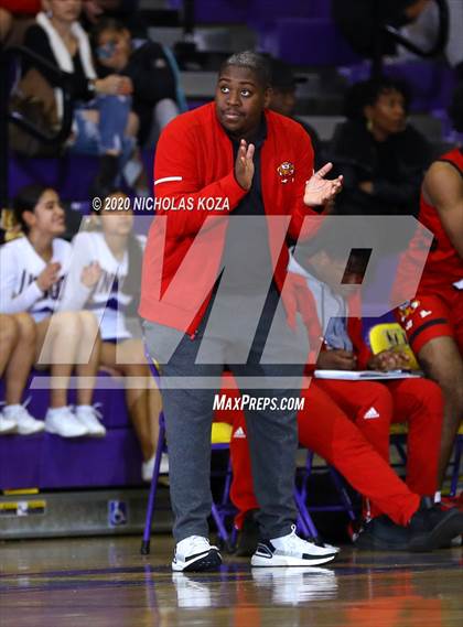 Thumbnail 1 in Dominguez vs. Lynwood photogallery.
