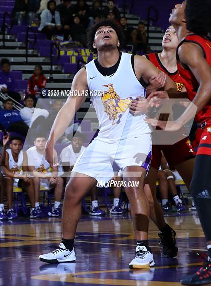 Thumbnail 3 in Dominguez vs. Lynwood photogallery.