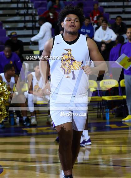 Thumbnail 3 in Dominguez vs. Lynwood photogallery.