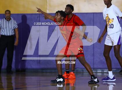 Thumbnail 3 in Dominguez vs. Lynwood photogallery.