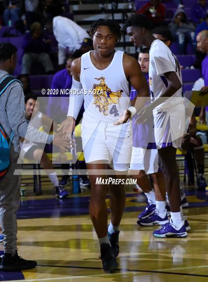Thumbnail 1 in Dominguez vs. Lynwood photogallery.
