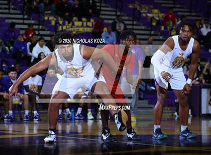 Thumbnail 3 in Dominguez vs. Lynwood photogallery.