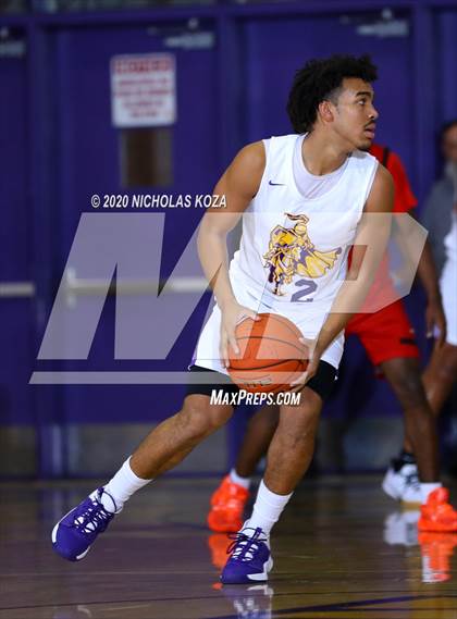 Thumbnail 2 in Dominguez vs. Lynwood photogallery.