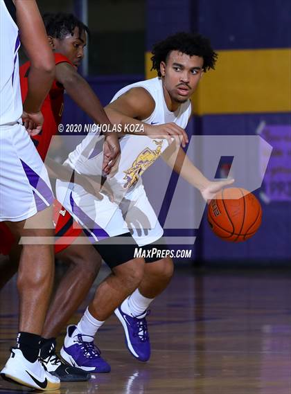 Thumbnail 1 in Dominguez vs. Lynwood photogallery.