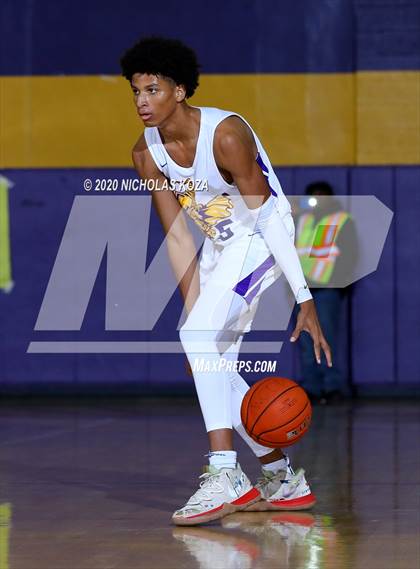 Thumbnail 1 in Dominguez vs. Lynwood photogallery.
