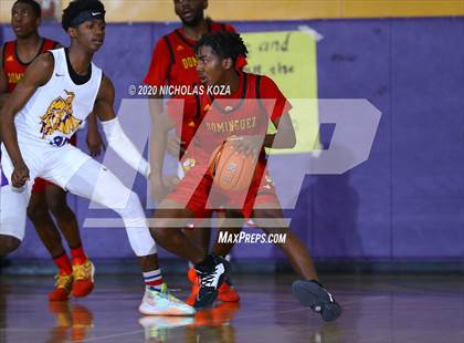 Thumbnail 2 in Dominguez vs. Lynwood photogallery.
