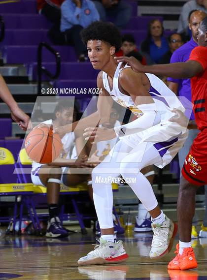 Thumbnail 3 in Dominguez vs. Lynwood photogallery.