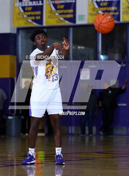 Thumbnail 1 in Dominguez vs. Lynwood photogallery.