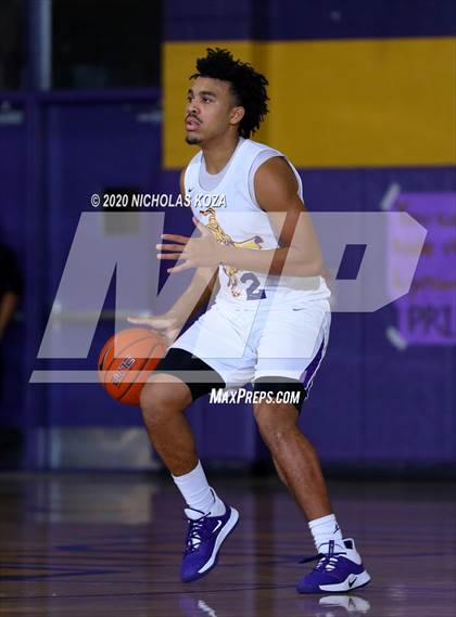 Thumbnail 1 in Dominguez vs. Lynwood photogallery.