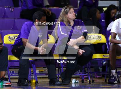 Thumbnail 2 in Dominguez vs. Lynwood photogallery.