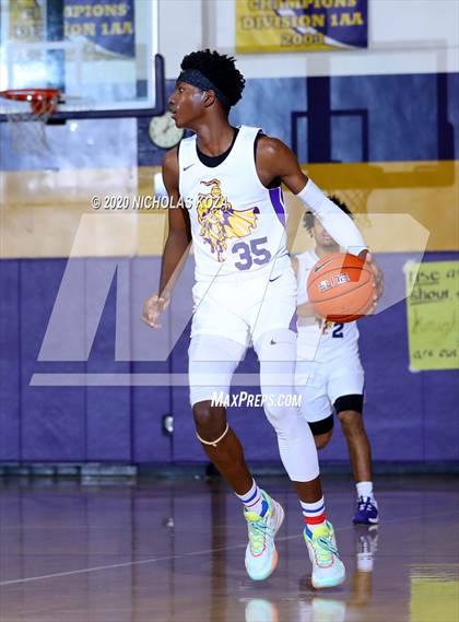 Thumbnail 2 in Dominguez vs. Lynwood photogallery.