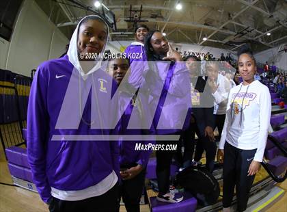 Thumbnail 1 in Dominguez vs. Lynwood photogallery.