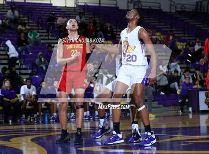 Thumbnail 2 in Dominguez vs. Lynwood photogallery.