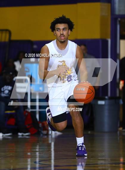 Thumbnail 2 in Dominguez vs. Lynwood photogallery.