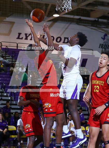 Thumbnail 3 in Dominguez vs. Lynwood photogallery.