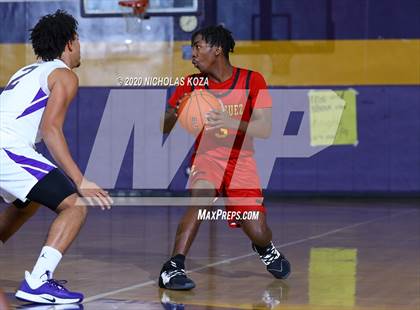 Thumbnail 3 in Dominguez vs. Lynwood photogallery.
