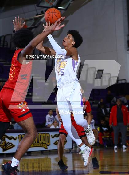 Thumbnail 3 in Dominguez vs. Lynwood photogallery.