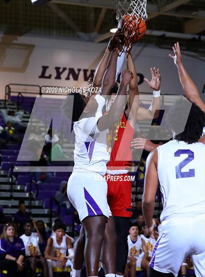 Thumbnail 1 in Dominguez vs. Lynwood photogallery.