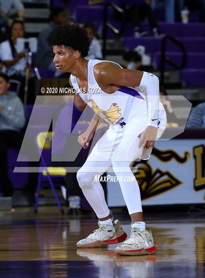 Thumbnail 2 in Dominguez vs. Lynwood photogallery.