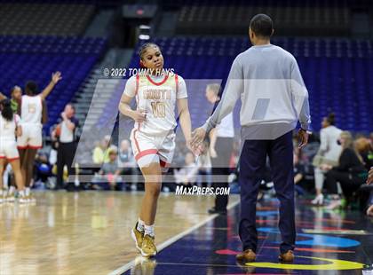 Thumbnail 1 in DeSoto vs. South Grand Prairie (UIL 6A State Final) photogallery.