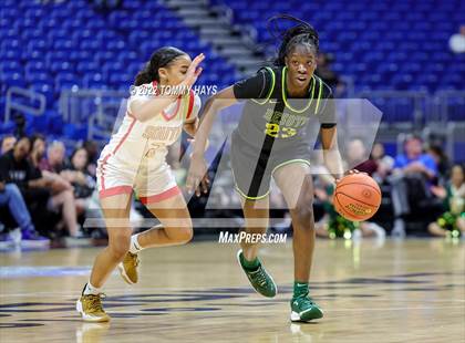 Thumbnail 1 in DeSoto vs. South Grand Prairie (UIL 6A State Final) photogallery.